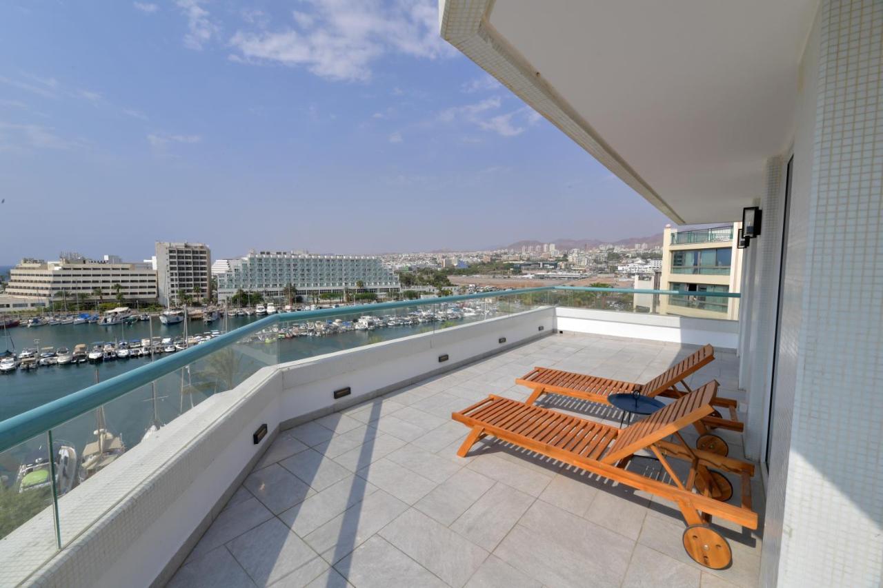 Vert Hotel Eilat By Afi Hotels Exterior foto A balcony in Athens, Greece