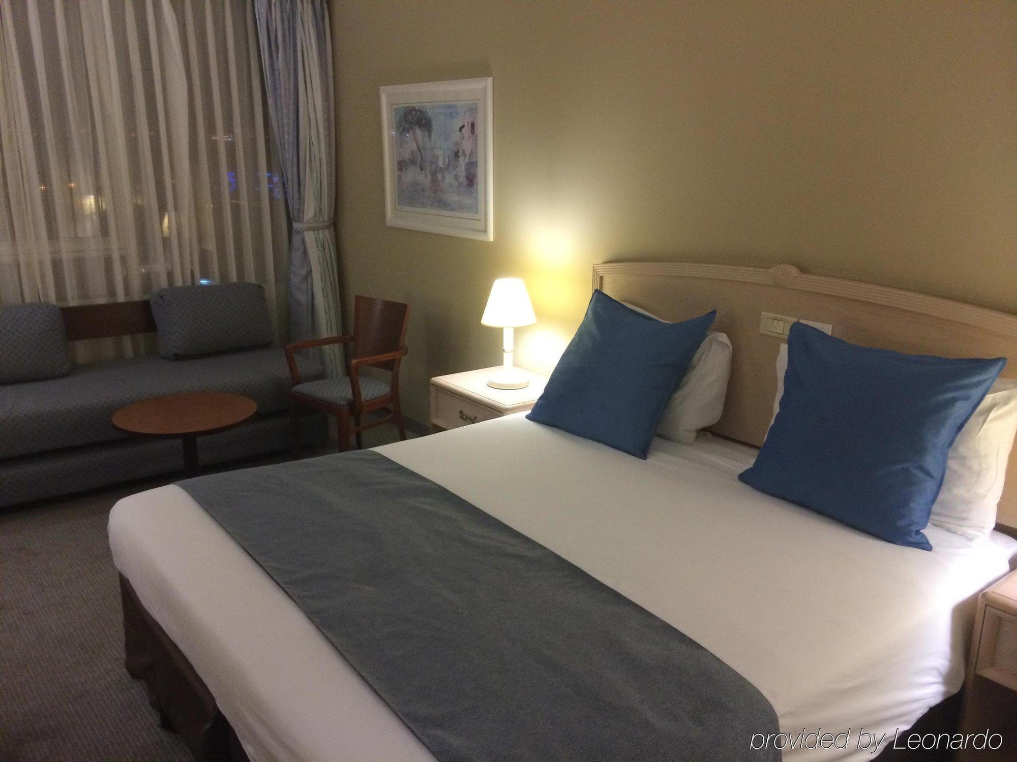 Vert Hotel Eilat By Afi Hotels Exterior foto A room at the hotel